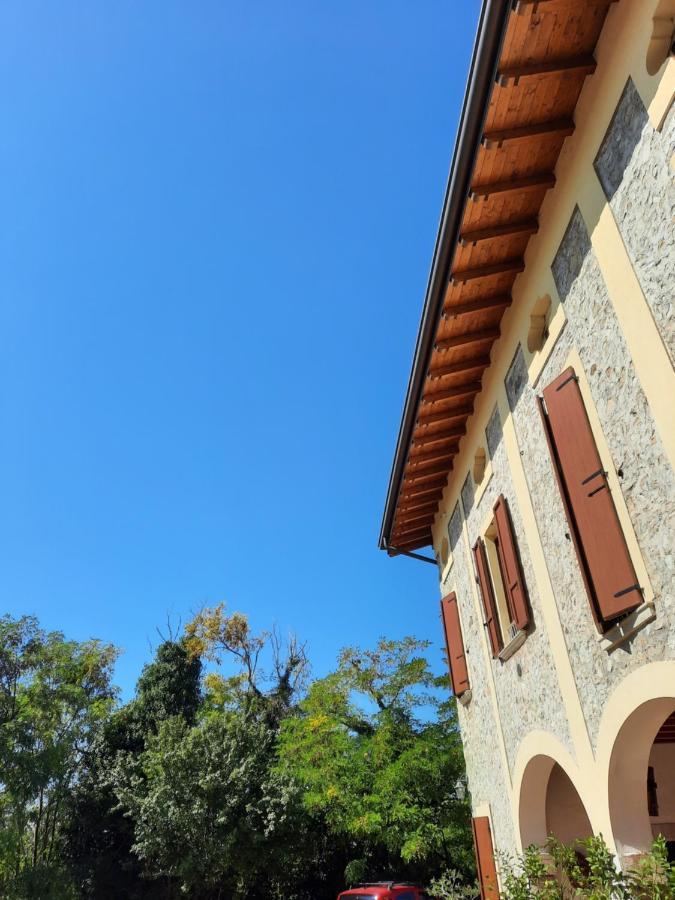 B&B Casa Santa Lucia Манерба-дель-Гарда Экстерьер фото